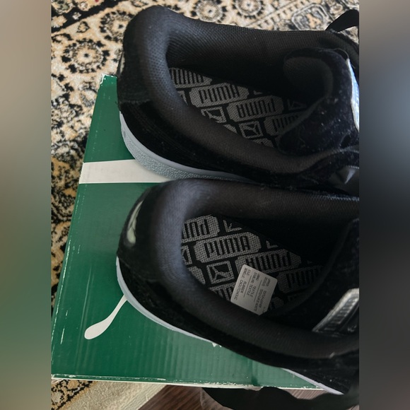 Brand New In Box Never Worn Women’s Puma Basket Classic Velour VR Size 8 - Picture 6 of 9